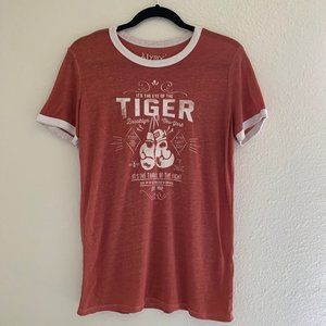 Lyrix | Red lyrics tee